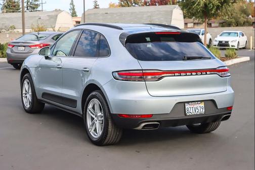 2021 Porsche Macan AWD