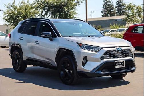 2021 Toyota RAV4 Hybrid SE
