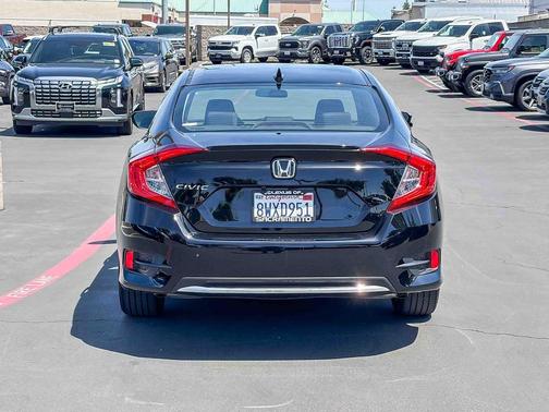 Crystal Black Pearl 2021 Honda Civic EX