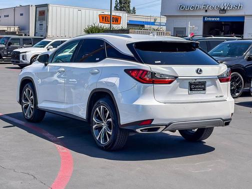 Eminent White Pearl 2022 Lexus RX 350 Base