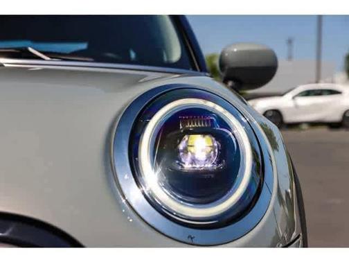 2023 MINI Hardtop Cooper