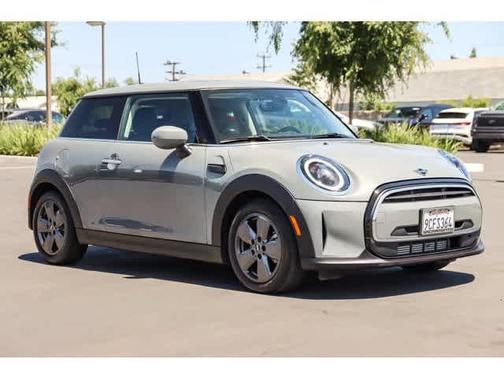 2023 MINI Hardtop Cooper