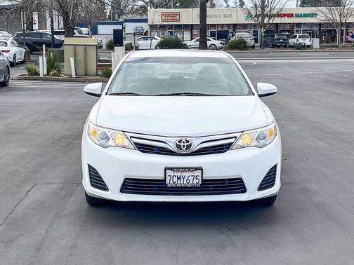 2013 Toyota Camry LE