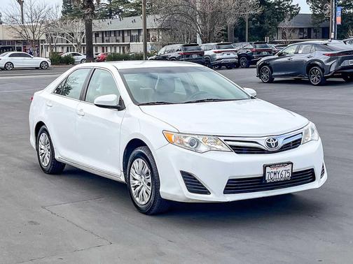 2013 Toyota Camry LE