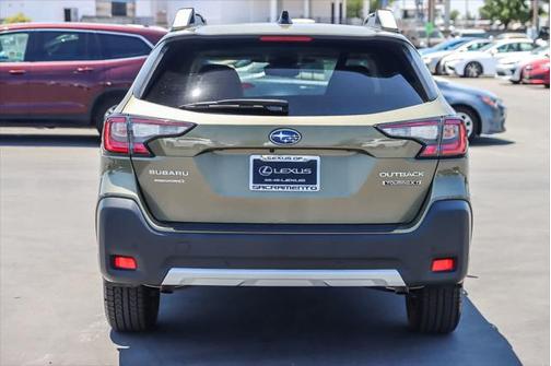2024 Subaru Outback Touring XT