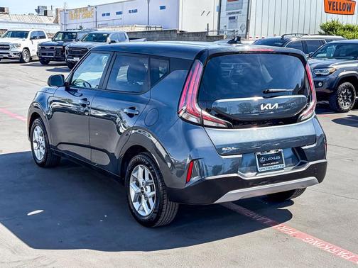 2024 Kia Soul LX