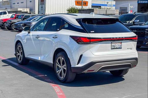 Eminent White Pearl 2024 Lexus RX 350 Premium