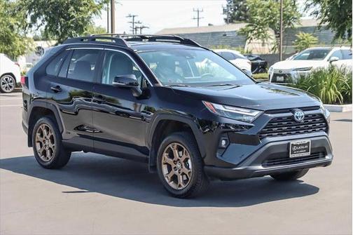 2023 Toyota RAV4 Hybrid Woodland Edition