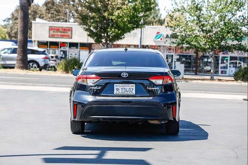 2022 Toyota Corolla Hybrid LE