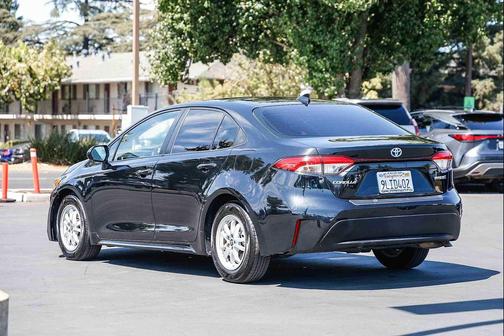 2022 Toyota Corolla Hybrid LE