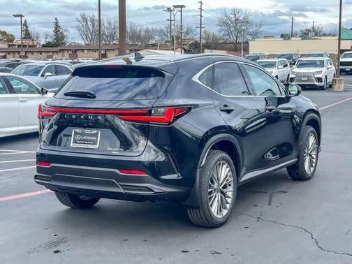 2026 Lexus NX 350h Luxury