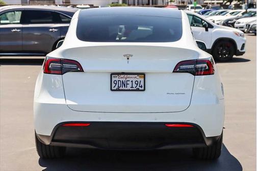 2023 Tesla Model Y Long Range Dual Motor All-Wheel Drive