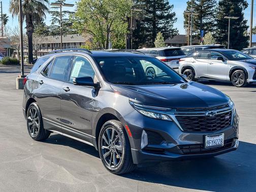 2022 Chevrolet Equinox FWD RS