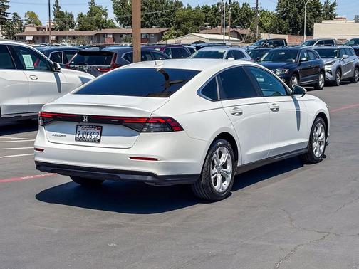 Platinum White Pearl 2024 Honda Accord LX 1.5T