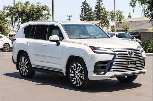 2025 Lexus LX 700h Luxury
