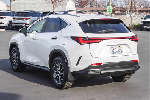 2025 Lexus NX 350h Premium