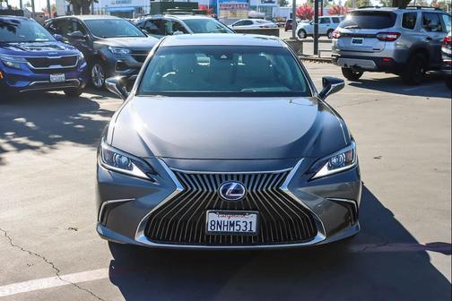 2019 Lexus ES 300h Base