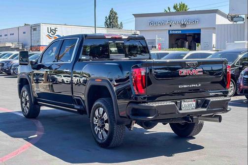 Onyx Black 2025 GMC Sierra 2500 Denali