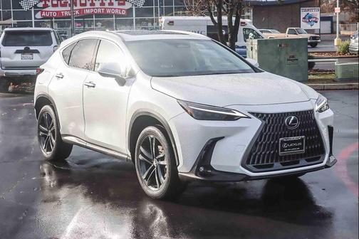 2024 Lexus NX 450h+ Luxury