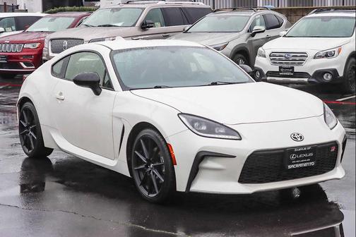 2024 Toyota GR86 Premium