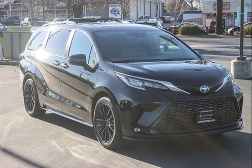 2023 Toyota Sienna XSE 7 Passenger