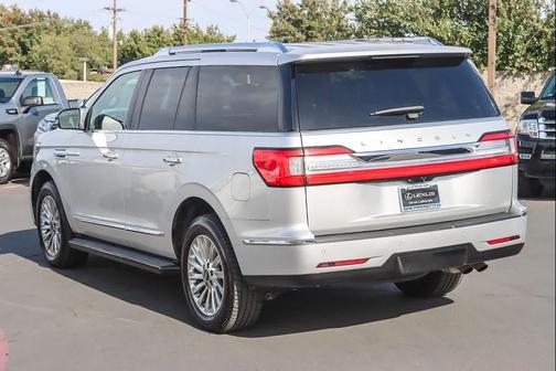 2019 Lincoln Navigator Standard