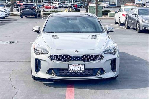 2019 Kia Stinger GT1