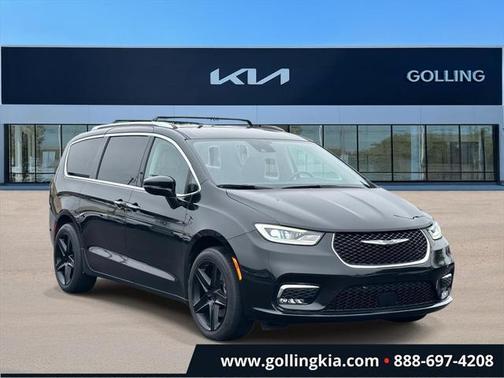 2021 Chrysler Pacifica Touring L