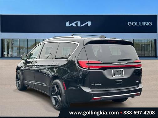 2021 Chrysler Pacifica Touring L