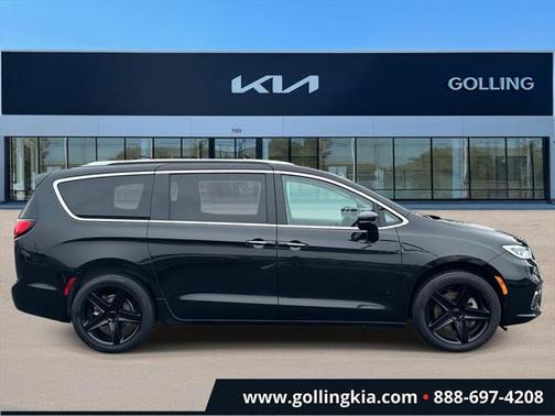 2021 Chrysler Pacifica Touring L