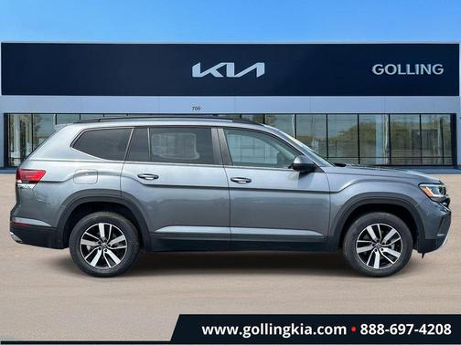 Platinum Gray Metallic 2023 Volkswagen Atlas 2.0T SE