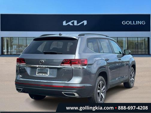 Platinum Gray Metallic 2023 Volkswagen Atlas 2.0T SE