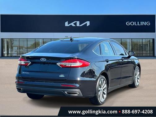 2020 Ford Fusion SE