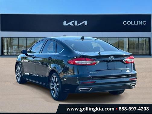 2020 Ford Fusion SE