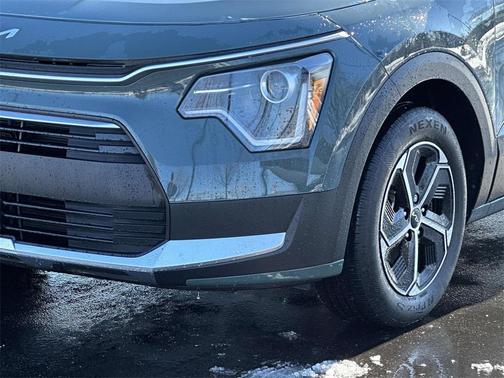 2024 Kia Niro EX