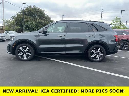 2022 Kia Sorento S