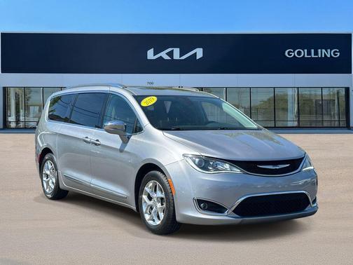 Billet Silver Metallic Clearcoat 2019 Chrysler Pacifica Limited
