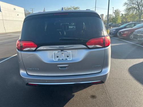 Billet Silver Metallic Clearcoat 2019 Chrysler Pacifica Limited