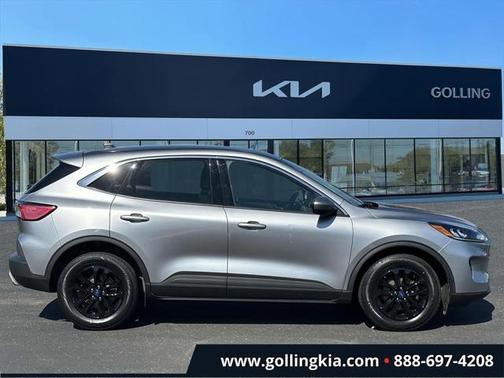 2021 Ford Escape SE