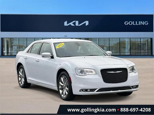 2021 Chrysler 300 Touring