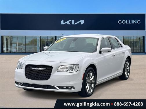2021 Chrysler 300 Touring