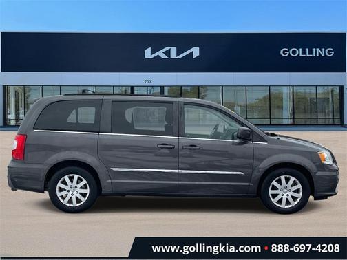 2015 Chrysler Town & Country Touring