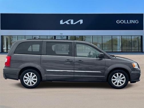 2015 Chrysler Town & Country Touring