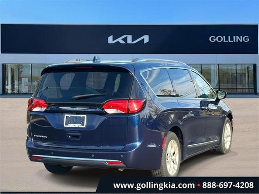 2018 Chrysler Pacifica Touring-L