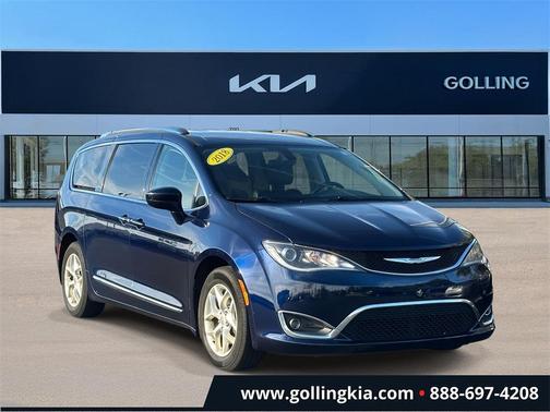 2018 Chrysler Pacifica Touring-L