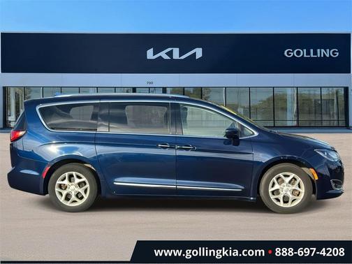 2018 Chrysler Pacifica Touring-L