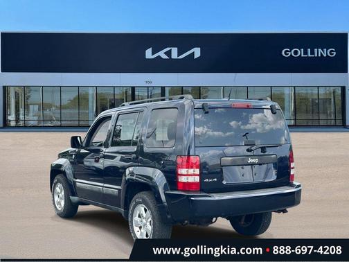 Blackberry Pearlcoat 2011 Jeep Liberty Sport
