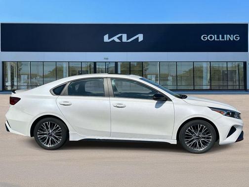 Snow White Pearl 2024 Kia Forte GT-Line