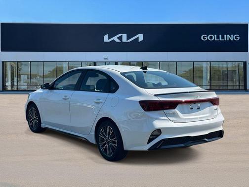Snow White Pearl 2024 Kia Forte GT-Line