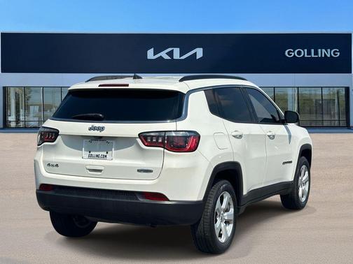 White Clearcoat 2019 Jeep Compass Latitude